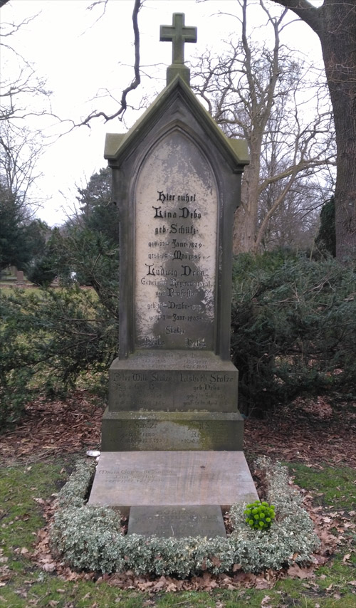 Grabmal Maria Emilia Gomes de Sousa in Hannover Stöcken am 28.09.2016